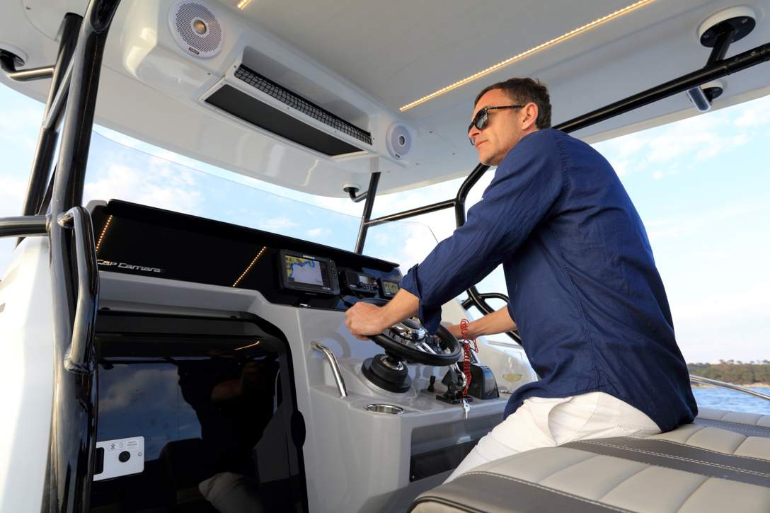 Jeanneau Cap Camarat 9.0 CC Exterior - 14.JPG