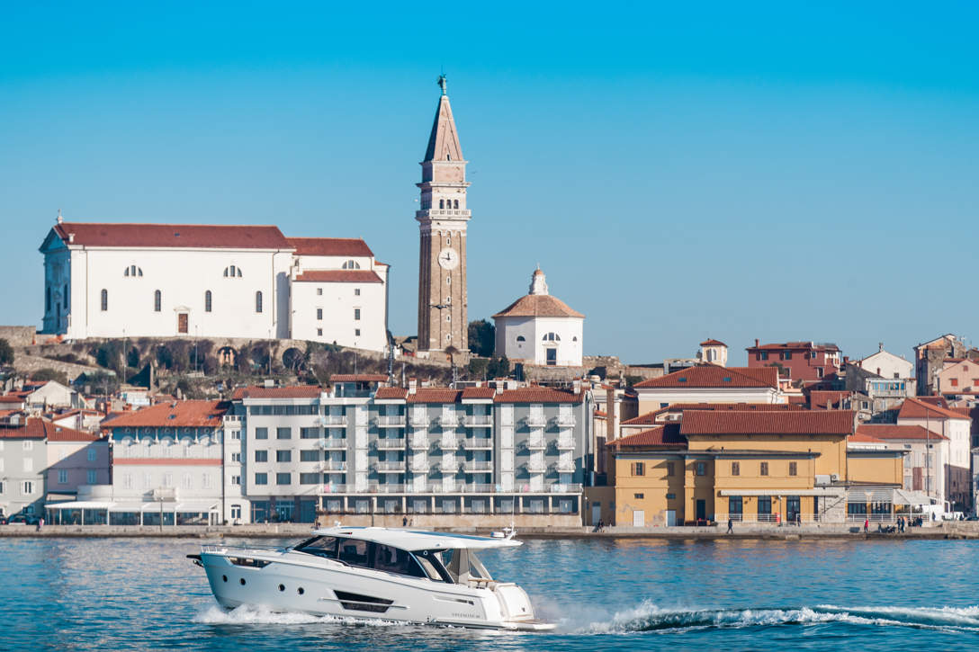 GL45COUPE Hybrid Ex Highres 28