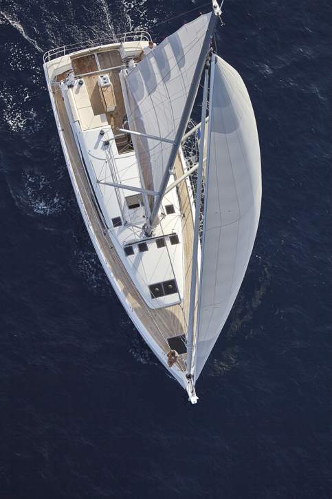 Jeanneau Sun Odyssey 490 Exterior - 43.JPG