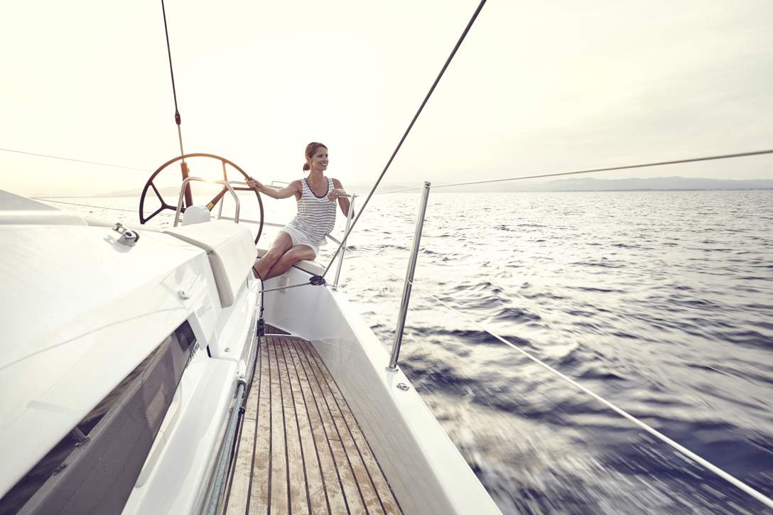 Jeanneau Sun Odyssey 490 Exterior - 3.JPG