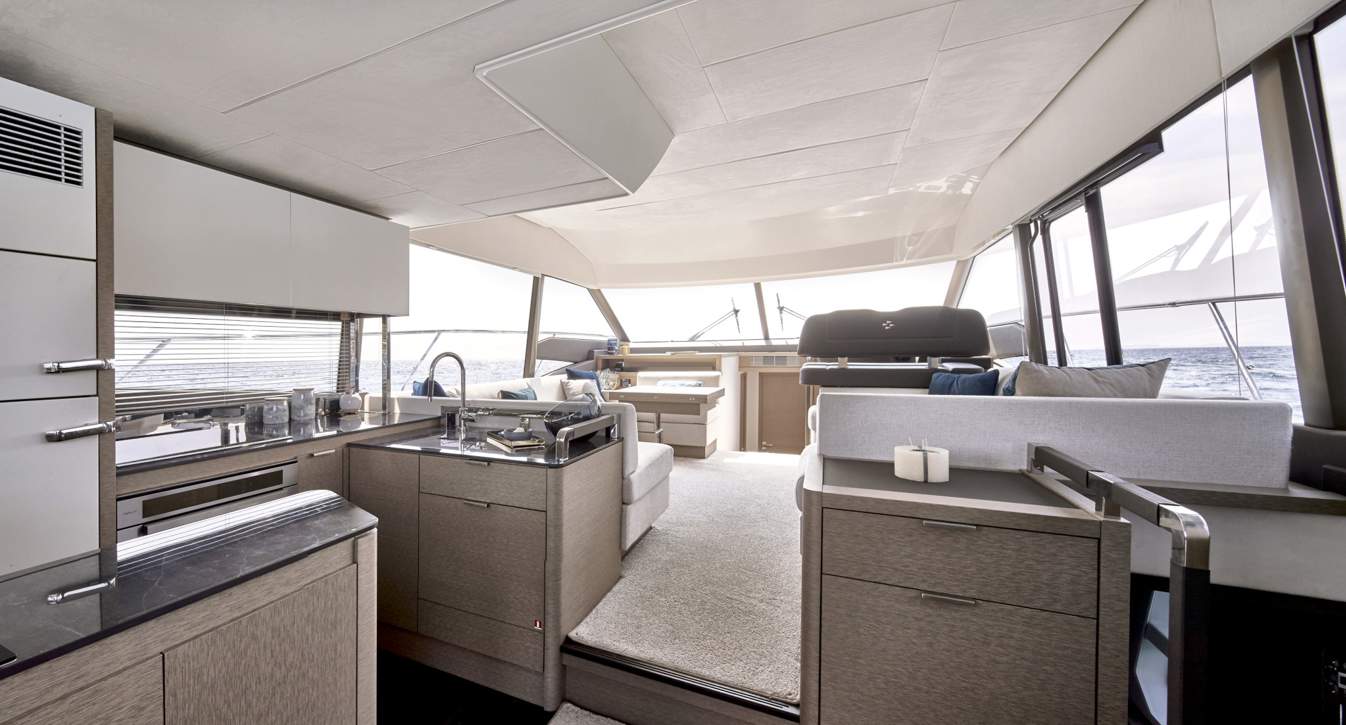 Prestige 590 Flybridge Interior - 58.JPG