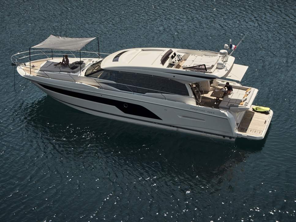 Prestige 590 S Exterior - 3.JPG