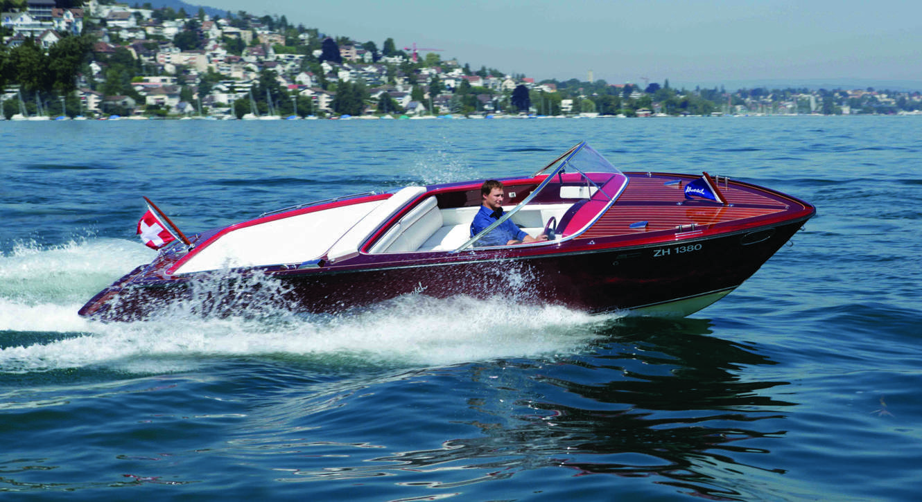 Boesch 710 Ascona De Luxe Exterior - 1.jpg