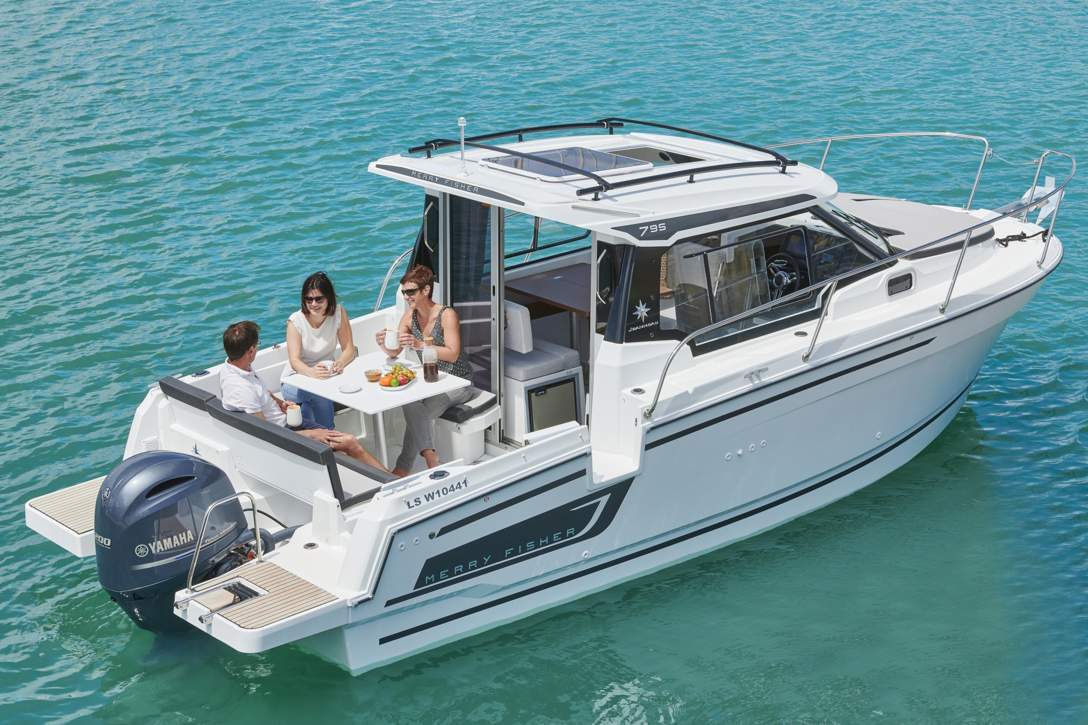 Jeanneau Merry Fisher 795 Serie 2 HB Exterior - 16.JPG