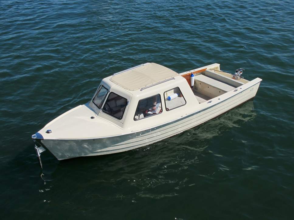 Füllemann Petri F-603 Exterior - 13.JPG