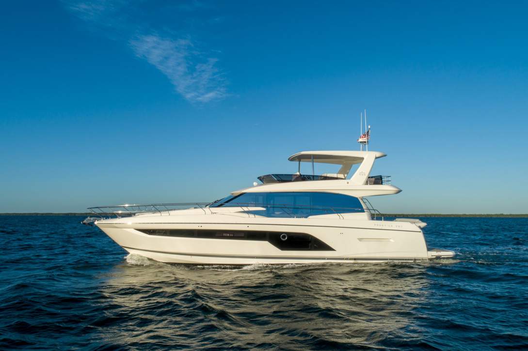 Prestige 590 Flybridge Exterior - 57.JPG