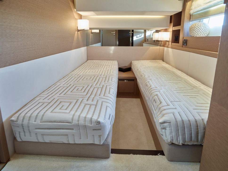 Prestige 630 Flybridge Interior - 10.jpg