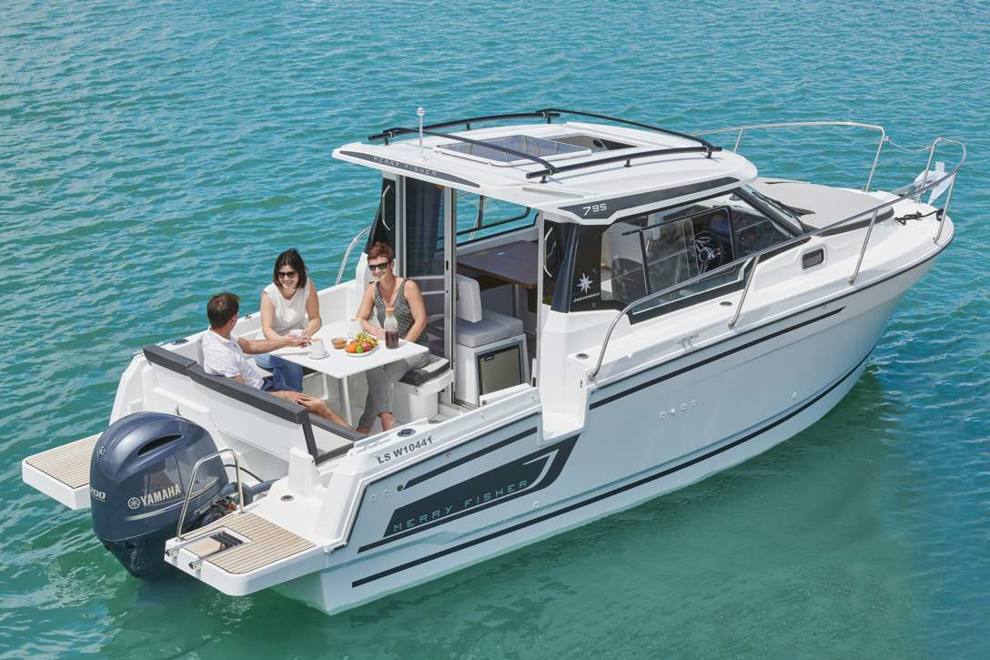 Jeanneau Merry Fisher 795 Serie 2 HB Exterior - 15.JPG
